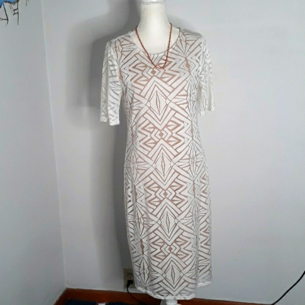 Apt. 9 tan and white geometric shapes short sleeve double layer dress size med.